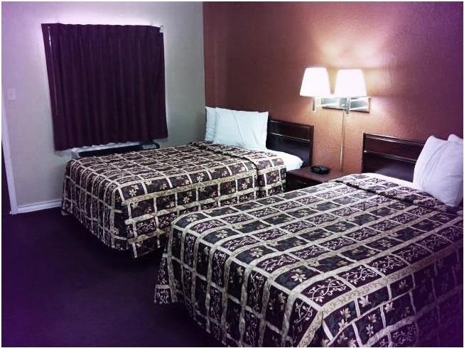 Deluxe Inn Stamford Room photo